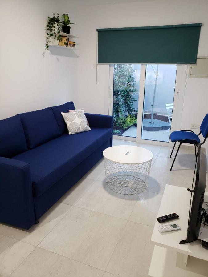Modern & Cozy Studio W/ Backyard Near City Center Limassol Exterior photo
