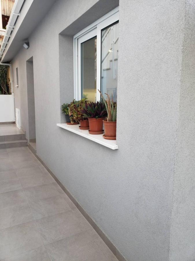 Modern & Cozy Studio W/ Backyard Near City Center Limassol Exterior photo