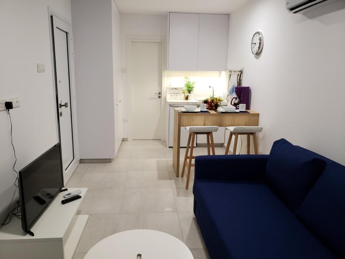 Modern & Cozy Studio W/ Backyard Near City Center Limassol Exterior photo